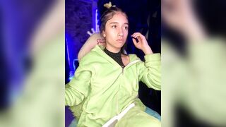 Im-Emmaa - [Live Stripchat] spanish-speaking trimmed-latin jerk-off-instruction topless