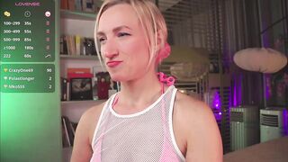 UmaTruewoman - [Live Stripchat] cuckold yoga-milfs upskirt blondes-milfs