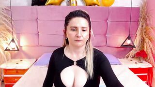 Lili_Evans7 - [Live Stripchat] tattoos recordable-privates-milfs small-audience camel-toe