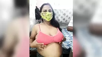 Porn Videos with sexy_kaira