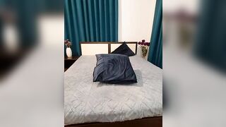 MeliaQueen - [Live Stripchat] shaven cowgirl mobile handjob