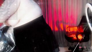 v_enuuus - [Live Stripchat] fingering emo piercings-milfs big-ass-latin