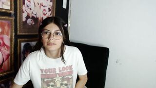 Kitty_hot- - [Live Stripchat] pussy-licking trimmed-white petite-teens interactive-toys