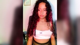 chiqui_20x - [Live Stripchat] dildo-or-vibrator big-ass-young small-audience doggy-style