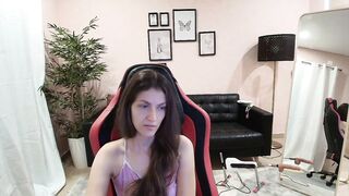 upssnowy - [Live Stripchat] striptease-white hd portuguese flashing