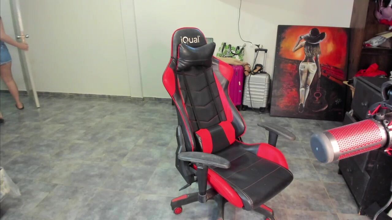 Whispered lust in Kiarafonseca's gaze