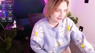 Hella_Kitty - [Live Stripchat] fuck-machine curvy-teens erotic-dance fingering-teens