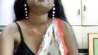 heenaa1 - [Live Stripchat] small-tits indian petite brunettes