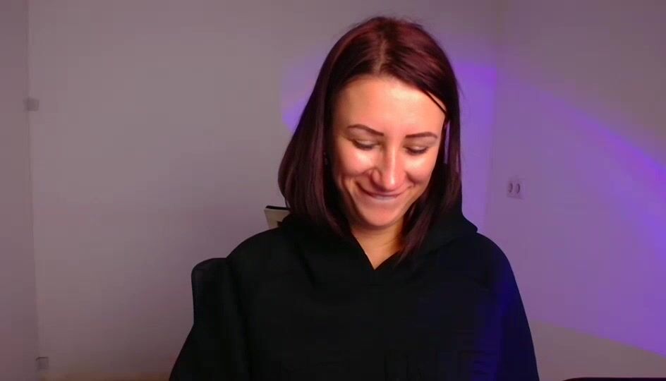 _emma_lay - [Chatur New Video] lonely houseparty Streaming snapshot ...