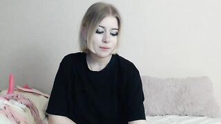 elfiykaaa - Porn Video [Bongacams]: svelte frame, lively host, wants to get naked