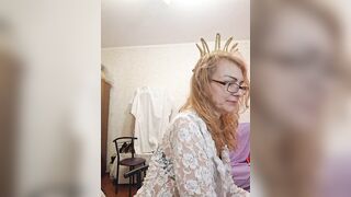 Ritia - Porn Video [Bongacams]: webcam model, enchanting chest, captivating hips