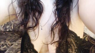 yuliyazai - Porn Video [Bongacams]: seductive cleavage, flashing ass, surprise