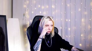 Nyan-Cat - Porn Video [Bongacams]: seductive whispers, charming host, naked enchantress