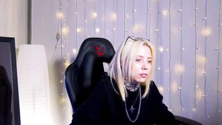 Nyan-Cat - Porn Video [Bongacams]: seductive whispers, charming host, naked enchantress