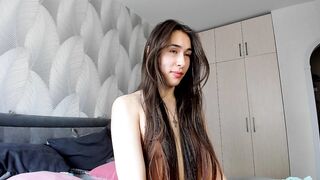 Bambiiiii - Porn Video [Bongacams]: lewd moments on stream, intimate solo show, ravishing release