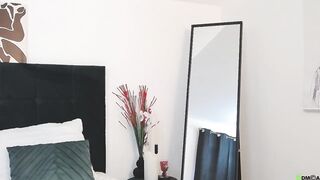 SeniGrande - Porn Video [Bongacams]: popular internet personality, perfect symmetry, lovely goddess