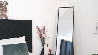 SeniGrande - Porn Video [Bongacams]: popular internet personality, perfect symmetry, lovely goddess