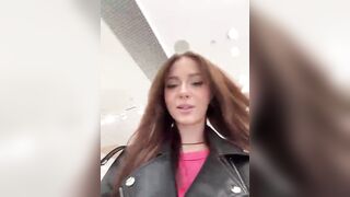 OlivkaVif - Porn Video [Bongacams]: alluring backside, sculpted beauty, captivating muse