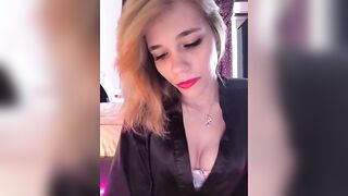 Kitteen - Porn Video [Bongacams]: full body reveal, streaming record, pleasure filled session