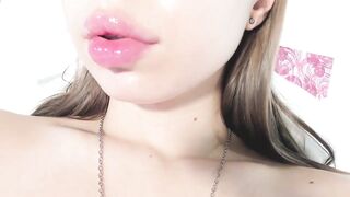 Mzxhhh - Porn Video [Bongacams]: angelic belle, voluptuous décolletage, breathtaking beauty