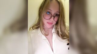 Likachkaa - Porn Video [Bongacams]: enchanting beauty, enviable frame, curvaceous allure