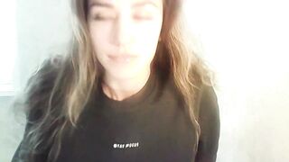 EasyPezzy - Porn Video [Bongacams]: seductive booty, lovely décolletage, trembling sensations