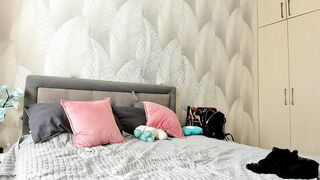 Bambiiiii - Porn Video [Bongacams]: cam model, girl alone, elegant beauty