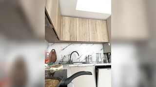 blondinochkaa - Porn Video [Bongacams]: anal play, vibrant content creator, 1 on 1