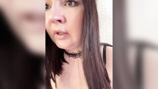 Tina-Dolly - Porn Video [Bongacams]: intimate solo show, engaging broadcaster, radiant siren