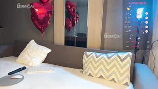 SOFICUMS - Porn Video [Bongacams]: luscious cleavage, lovely contours, provocative moves live