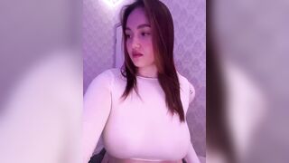 BoredGirl - Porn Video [Bongacams]: trembling thighs, delicate quivers, voluptuous figure