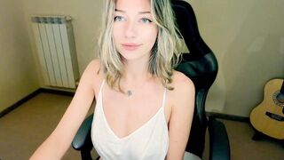 Lenamuti - Porn Video [Bongacams]: elegant siren, peachy bottom, perfectly shaped booty