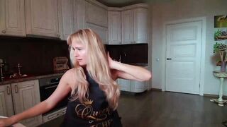 Kriszayka - Porn Video [Bongacams]: hottest webcam babe, electric pleasure, busty