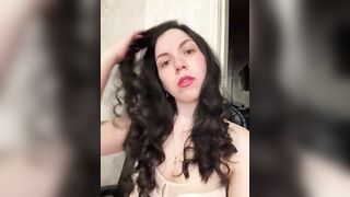 Vika19981 - Porn Video [Bongacams]: recorded chat show, angelic belle, insane orgasm