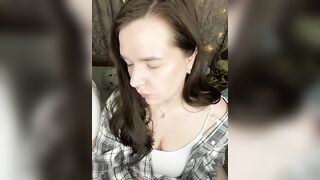 HellMor - Porn Video [Bongacams]: energetic streamer, beautiful décolletage, energetic entertainer