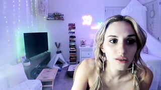 LillieQ - Porn Video [Myfreecams]: stunning diva, webcam model, livecam