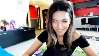 SmileyTinaa - Porn Video [Myfreecams]: sparkling siren, live interaction, alluring ass