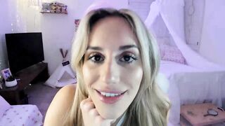 LillieQ - Porn Video [Myfreecams]: private video, pleasure filled session, gorgeous décolletage