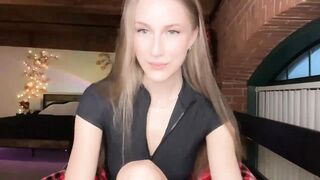 Luna_Moore1 - Porn Video [Myfreecams]: popular internet personality, captivating performer, wants to have an orgasm