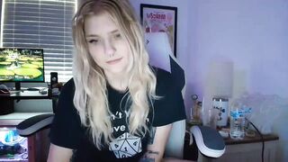 DuckChan0 - Porn Video [Myfreecams]: cam girl, rides, elegant beauty