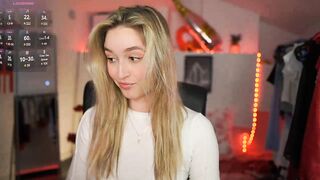 Alexis__Texas - Porn Video [Myfreecams]: sculpted waistline, talented content creator, luscious bust