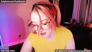 MollySnacks - Porn Video [Myfreecams]: alluring backside, amazing, enigmatic goddess