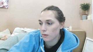 HaleyReed - Porn Video [Myfreecams]: first time, perfectly shaped assets, voluptuous décolletage