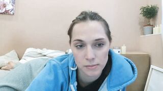 HaleyReed - Porn Video [Myfreecams]: first time, perfectly shaped assets, voluptuous décolletage