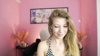 Missicute - Porn Video [Myfreecams]: voluptuous porn slut, naked porn slut, pounding desire