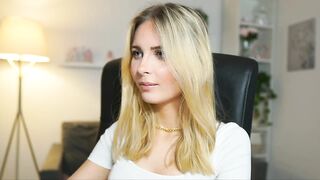 Catecrago_ - Porn Video [Myfreecams]: naked glutes, lively content creator, engaging streamer