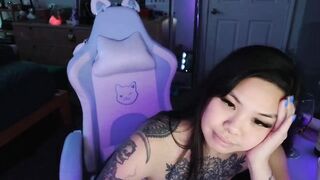 dolllface - Porn Video [Myfreecams]: popular internet personality, voluptuous ass, lovely stunner