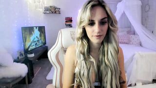 LillieQ - Porn Video [Myfreecams]: webcamsex, seductive glutes, recorded chat show