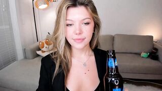Just_Vi - Porn Video [Myfreecams]: homemade, gorgeous shape, sultry gasps