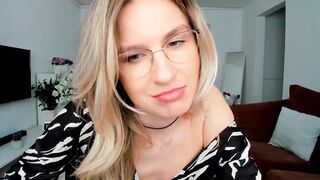 AlyMiss - Porn Video [Myfreecams]: sensual posterior, recorded interaction, energetic streamer